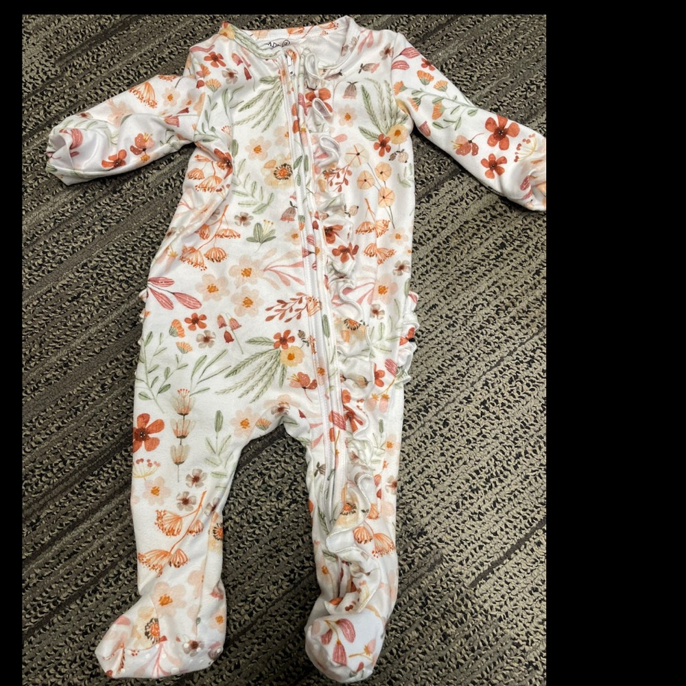 Caden lane sleeper 0-3 month